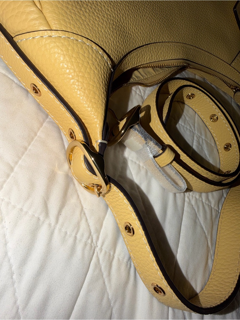 Coach Ella Small Shoulder Bag Yellow/ Soft Gofd - Picture 5 of 9